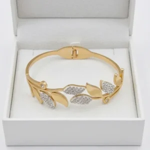 Leaf Motif Anti-Tarnish Bracelet | 18K Gold PVD