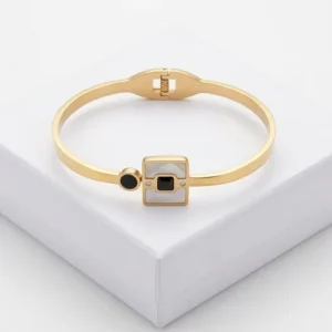 Pearl & Onyx Anti-Tarnish Bracelet | 18K Gold Plating