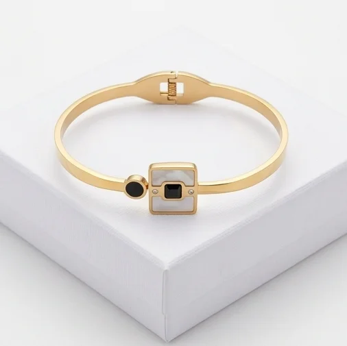 Pearl & Onyx Anti-Tarnish Bracelet | 18K Gold Plating