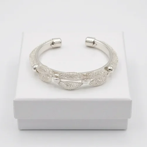 Filigree Leaf Anti-Tarnish Bracelet | Silver Plating