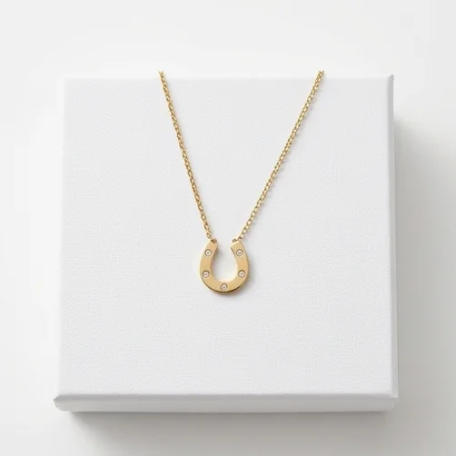 Lucky Horseshoe Anti-Tarnish Chain With Pendent | 18K Gold Plating