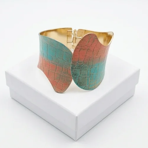 Scale Texture Anti-Tarnish Bracelet | 18K Gold Plating