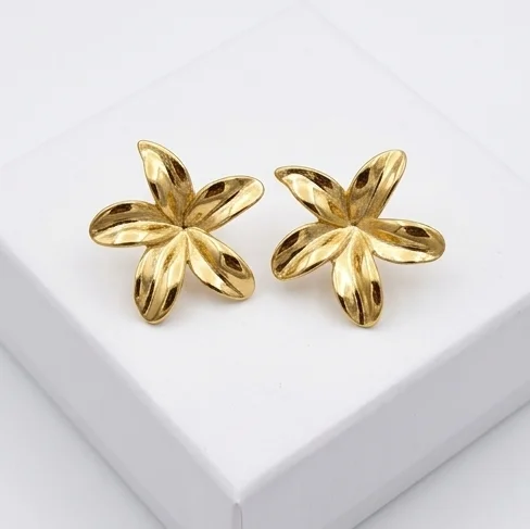 Floral Plumeria Anti-Tarnish Ear Ring | Gold Plating