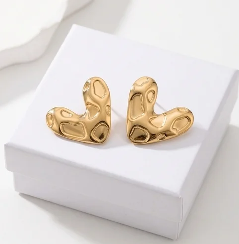 Melted Heart Anti-Tarnish Ear Ring | Gold Plating