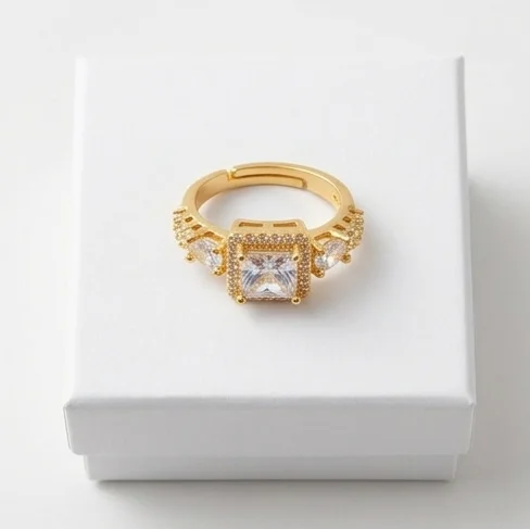 Princess Halo Anti-Tarnish Finger Ring | Gold Plating
