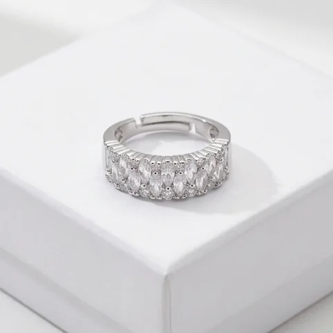 Interlocking Link Clear Anti Tarnish Silver Plated Ring