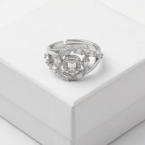 Interlocking Cross Link Clear Anti Tarnish Silver Plated Ring